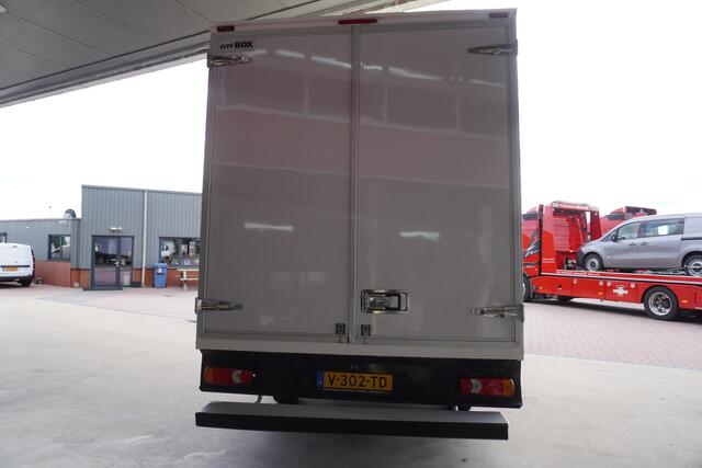 Peugeot BOXER 335 2.0 BlueHDI 131PK L3 Pro Meubelbak Airco | Camera | Navi | achterdeuren
