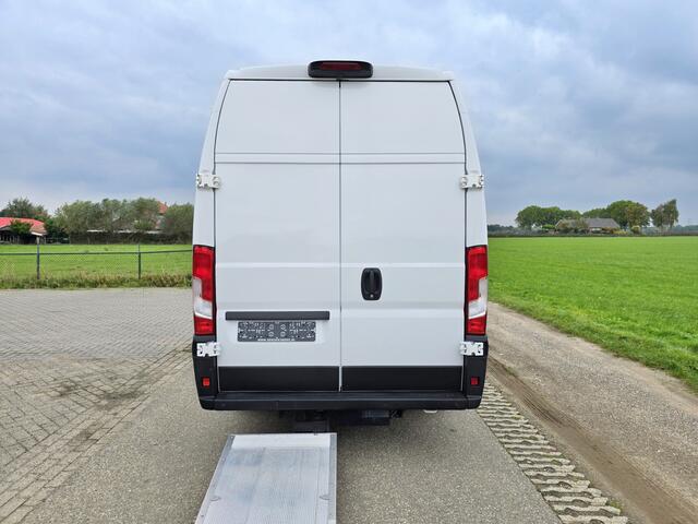 Peugeot BOXER 435 2.2 BlueHDi L4 H3 - 165 Pk - Euro 6 - Airco - ParkeerCamera - Laadklep