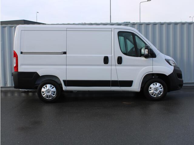 Peugeot BOXER 330 2.2 BlueHDi 120 L1H1 Asphalt TREKHAAK/NAVI/HEAVY DUTY