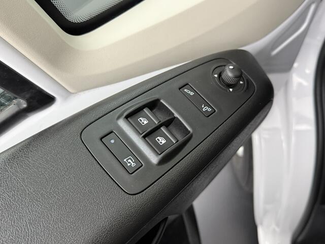 Peugeot BOXER 2.2BlueHDi 165PK L3H2 Zwaar Grip | 2xSchuifdeur | Multimedia | Camer | Airco | Cruise | Trekhaak 3000Kg