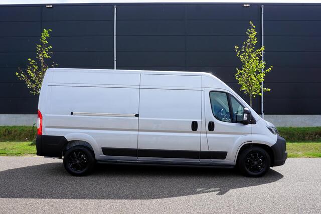 Peugeot BOXER 2.2 BlueHDi 180 L3H2 3.5t Nieuw en BPM vrij |180 pk automaat |2e airbag |Groot scherm |Navi |Climate control |Cruise |Metallic |Mooie camperbasis