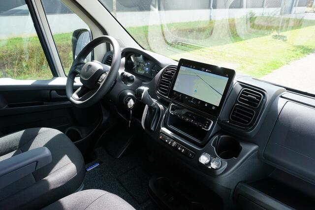 Peugeot BOXER 2.2 BlueHDi 180 L3H2 3.5t Nieuw en BPM vrij |180 pk automaat |2e airbag |Groot scherm |Navi |Climate control |Cruise |Metallic |Mooie camperbasis