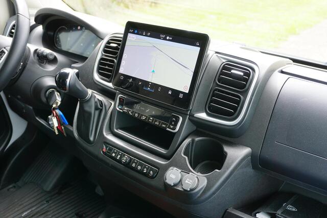 Peugeot BOXER 2.2 BlueHDi 140 L3H2 3.5t in Nieuwstaat |Mooie camperbasis met BPM voordeel |Automaat |Full-LED koplampen |Camera |Cruise |Navi |2e airbag |Leder stuur |Digitaal dashboard