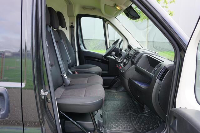 Peugeot BOXER 335 2.2 BlueHDi 140 L3H2 Premium in Topstaat |1e eigenaar |Camera |Cruise |Navi |Airco |Metallic |3500 KG |EURO6D |BPM voordeel! |Lage km-stand