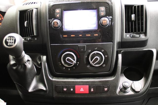 Peugeot BOXER 140PK L4H3 AIRCO CAMERA Peugeot Boxer 140PK L4H3 AIRCO CRUISE CONTROL
