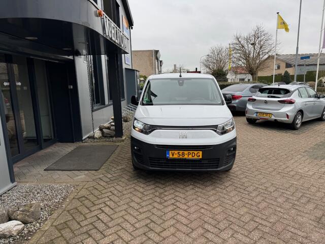 Peugeot E-partner 136PK 57kWh L2H1 Lang, 3-pers, automaat, Navi, Climatcntrl, Cruisecntrl, Camera