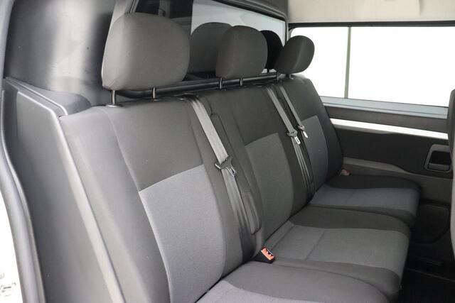 Peugeot EXPERT 2.0 BlueHDI 120 Long Premium DC 122pk | 5 Persoons | Navigatie | Airco | Cruise Control | Trekhaak | Bluetooth | Weinig Kilometers