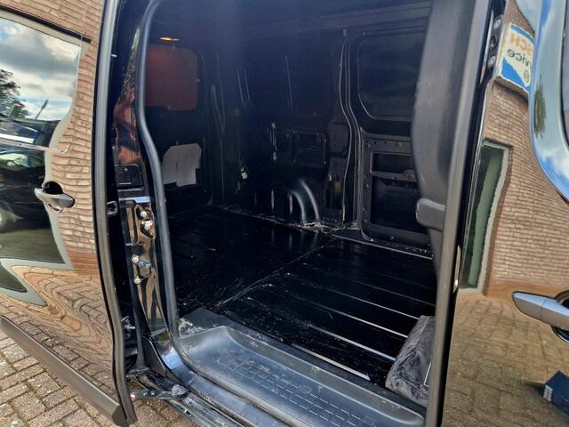 Peugeot EXPERT 120PK /3pers/ Lengte 2 /AUTOMAAT/NIEUWSTAAT/BOVAG