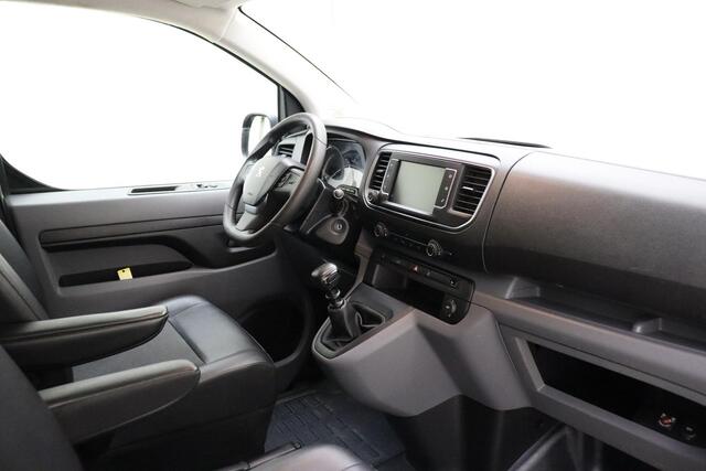 Peugeot EXPERT 226S 1.6 BlueHDI 115 Premium | Navigatie | Metaallak | Trekhaak | Parkeersensoren | Cruise control | Bluetooth | Dodehoek assistent