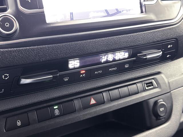 Peugeot EXPERT 231L 2.0 BlueHDI 180 Dubbele Cabine Premium Pack 177PK Trekhaak Navigatie Achteruitrijcamera Climate Control