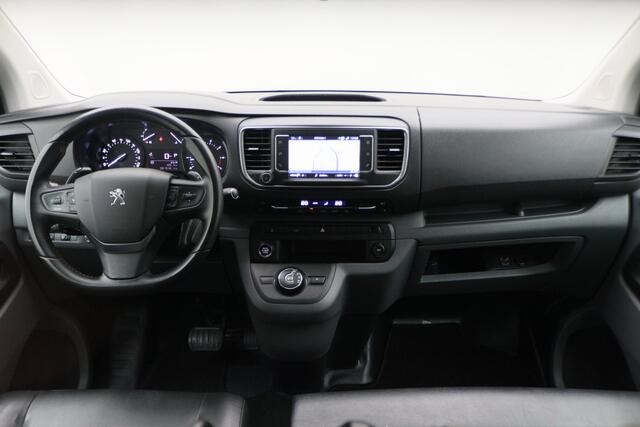 Peugeot EXPERT 2.0 BlueHDI 120 Automaat 3-zits, Apple CarPlay, Trekhaak, Cruise, 17"