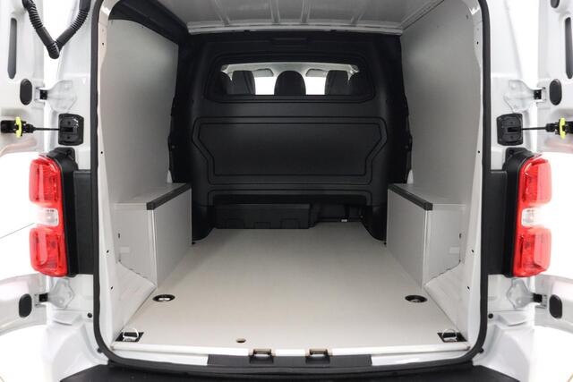 Peugeot EXPERT 2.0 BlueHDi S&S L3 DC 180 PK | Automaat | Dubbele cabine | UIT VOORRAAD LEVERBAAR | Airco | Stuurverwarming | Start/stop | Betimmering | Apple Carplay | Navigatie | Camera | Licht metalen velgen