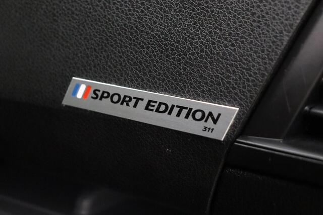 Peugeot EXPERT 231L 2.0 BlueHDI Sport Edition 180 PK | L3 | Automaat | Trekhaak | Navigatie | Parkeer Camera | Xenon Lampen | Glas Look | Side Bars |