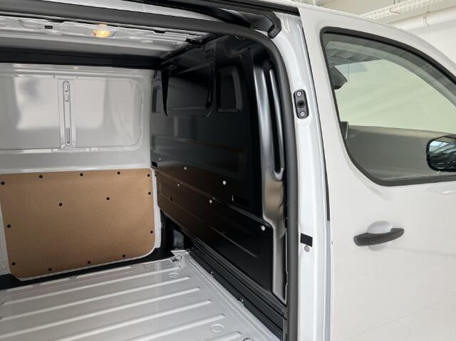 Peugeot EXPERT L2 145 Pk. AUTOMAAT | 2,9% rente | navigatie incl. Apple Carplay | trekhaak | camera | parkeersensoren voor & achter | dodehoek detectie | rijklaarprijs