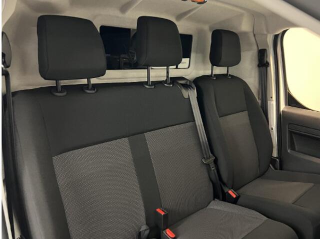 Peugeot EXPERT L2 145 Pk. AUTOMAAT | 2,9% rente | navigatie incl. Apple Carplay | trekhaak | camera | parkeersensoren voor & achter | dodehoek detectie | rijklaarprijs
