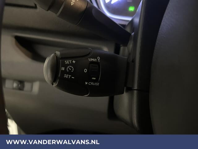 Peugeot EXPERT 2.0 BlueHDI 123pk L2H1 Euro6 Airco | Camera | Navigatie | Apple Carplay | Android Auto Cruisecontrol, 2500kg Trekhaak, Parkeersensoren, Bijrijdersbank