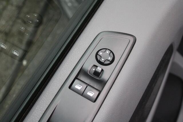 Peugeot EXPERT 2.0 BlueHDI 120 Standard Premium Airco, Cruise control, Trekhaak, Apple Carplay/Android auto, Bluetooth handsfree,