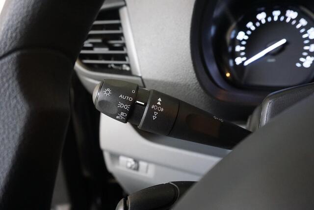 Peugeot EXPERT 180PK Automaat L3 Premium Dubbele Cabine Navigatie Trekhaak Parkeersensoren Apple Carplay Cruise control Airco