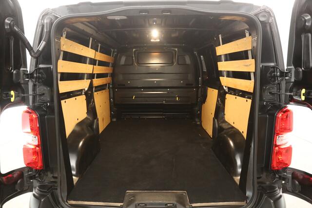 Peugeot EXPERT 226S 1.6 BlueHDI L2H1 Airco Cruise Parkeersensoren 3 Persoons 17''LMV Elektrpakket
