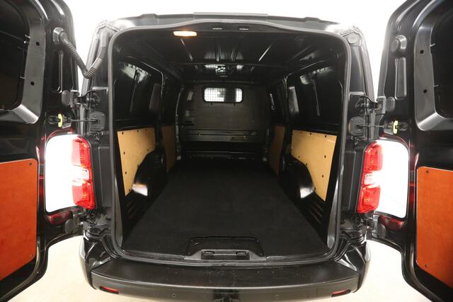 Peugeot EXPERT 2.0 BlueHDI L3H1 177PK Automaat Airco Cruise 360Camera Carplay 3 Persoons PDC 17''LMV LED Trekhaak
