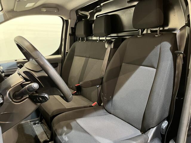 Peugeot EXPERT 2.0 BlueHDI Long Premium 180 PK Automaat / Euro 6 / Airco / Cruise Control / Navigatie / CarPlay / Trekhaak / PDC / Imperiaal / 3-Zits 90.000 KM !!