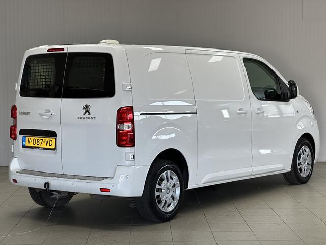 Peugeot EXPERT 231S 2.0 BlueHDI 120 Premium Pack/ Trekhaak/ Zij-Schuifdeur rechts/ 3-Zitplaatsen voor!/ Camera/ Half-Leder/ Bumpers in kleur/ Apple + Android/ Navi/ Airco/ Cruise/ Bluetooth/ Armsteun/ Multi. Stuur/ Mistl./ PDC/ LED Dagrijver