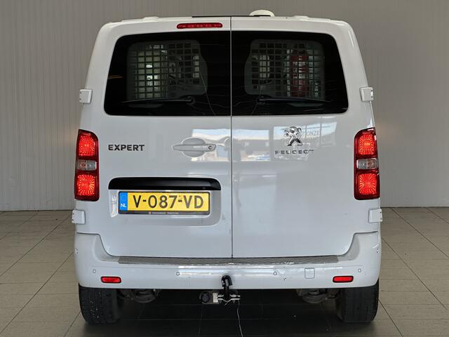 Peugeot EXPERT 231S 2.0 BlueHDI 120 Premium Pack/ Trekhaak/ Zij-Schuifdeur rechts/ 3-Zitplaatsen voor!/ Camera/ Half-Leder/ Bumpers in kleur/ Apple + Android/ Navi/ Airco/ Cruise/ Bluetooth/ Armsteun/ Multi. Stuur/ Mistl./ PDC/ LED Dagrijver