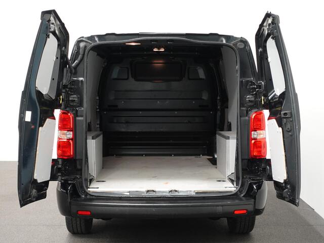 Peugeot EXPERT 2.0 BlueHDI 180PK Long L3H1 Premium Automaat Navigatie App-Connect Cruise Control Airco LM Velgen Euro6