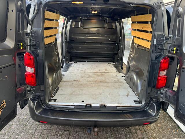 Peugeot EXPERT 2.0 BlueHDI 180 Standard Asphalt | 1e eigenaar | Airco | Trekhaak | Schuifdeur rechts | 3-zitplaatsen | Achteruitrijcamera | Cruise control | NAP | Nieuwe APK |