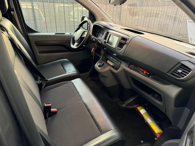 Peugeot EXPERT 2.0 BlueHDI 180 Standard Asphalt | 1e eigenaar | Airco | Trekhaak | Schuifdeur rechts | 3-zitplaatsen | Achteruitrijcamera | Cruise control | NAP | Nieuwe APK |