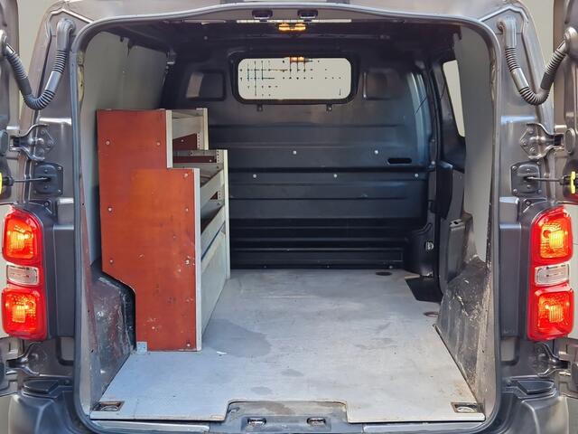 Peugeot EXPERT 1.6 BlueHDI Premium Compact Navi - 3 zitplaatsen - Trekhaak