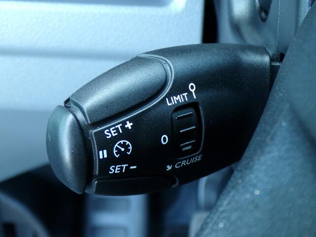 Peugeot EXPERT 2.0 120 Standard Premium, Trekhaak / Imperiaal / Carplay + Android Auto / Cruise control / Airco