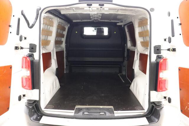 Peugeot EXPERT 1.5 BlueHDI Standard Premium 100 PK | Handgeschakeld | 3-zits | Airco | Crusie Control | Radio | Navigatie | Betimmering | Trekhaak