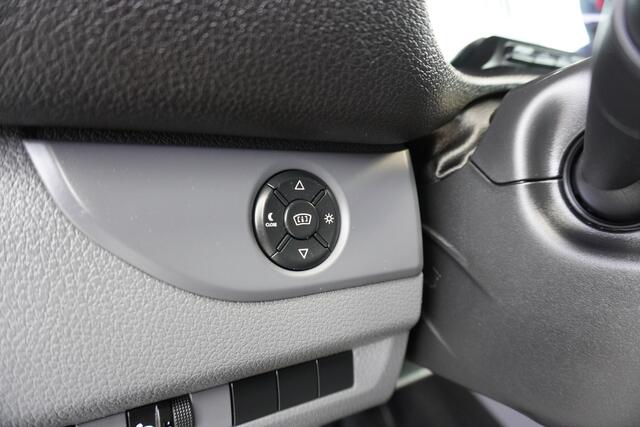 Peugeot EXPERT 180pk Automaat L2H1 Premium Trekhaak Apple Carplay Parkeersensoren Camera Cruise control