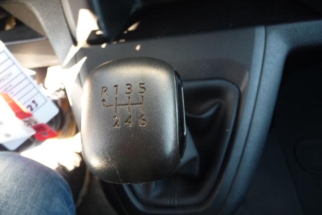 Peugeot EXPERT 1.5 BlueHDI 120 pk S&S L2 Navi, airco, bank standaard