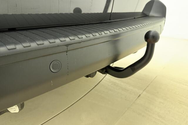 Peugeot EXPERT 2.0 BlueHDi 180 S&S L3 3-Zits l Keyless l Stuur- en Stoelverwarming l Wireless Apple Carplay/ Android Auto l Draadloze telelefoonlader l DAB l Cruise control l Climate control