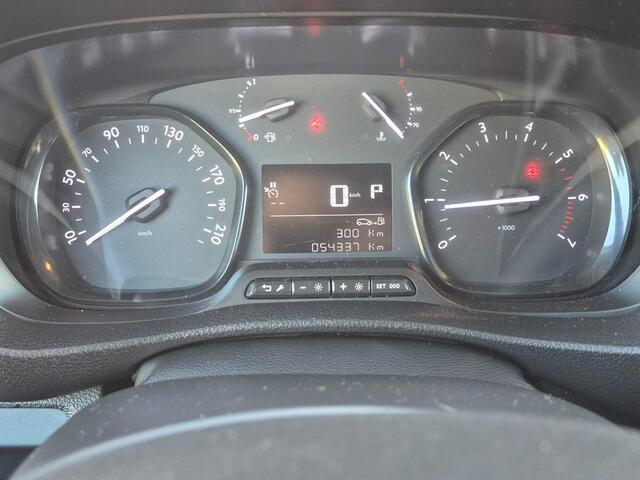 Peugeot EXPERT 2.0 BlueHDI 180 S&S DC TREKHAAK