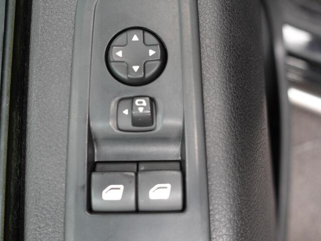 Peugeot EXPERT 2.0 BlueHDI 145PK L3 Automaat Cruise control Trekhaak Carplay Navigatie Airco