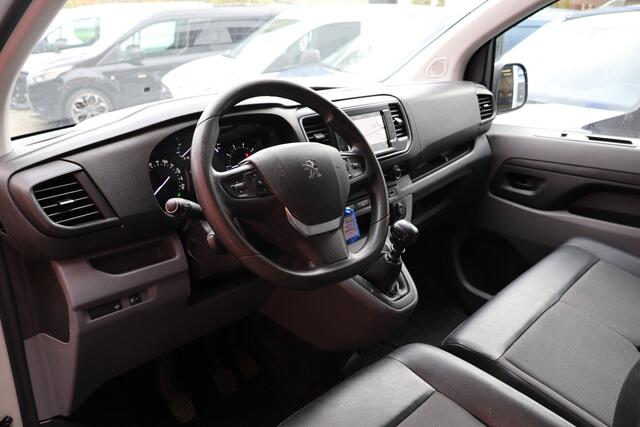 Peugeot EXPERT 2.0 BlueHDI Premium | CarPlay | PDC | Lederen bekleding | Trekhaak | Betimmering | Cruise control | NAP Logisch | Nieuwe APK