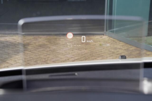 Peugeot EXPERT 2.0 BlueHDI 180 Long Sport DC - 5 PERS. - CARPLAY - HEAD UP - LEDER - KEYLESS -