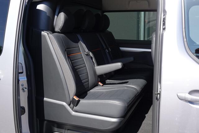 Peugeot EXPERT 2.0 BlueHDI 177Pk Aut. | Dubbele Cabine | Dynamic | 360° Camera | Leder | Trekhaak | 17''