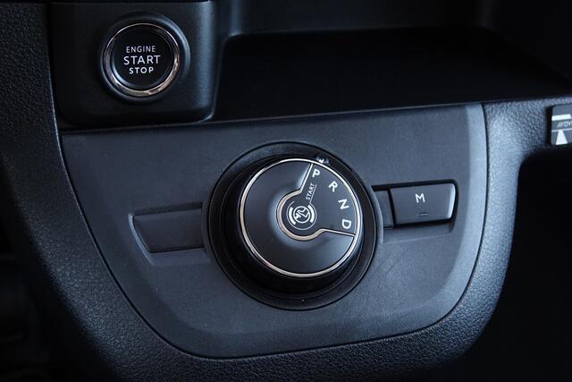 Peugeot EXPERT 2.0 BlueHDI 177Pk Aut. | Dubbele Cabine | Dynamic | 360° Camera | Leder | Trekhaak | 17''