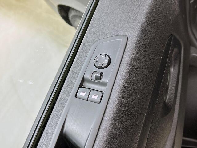 Peugeot EXPERT 2.0 BlueHDI 145PK L3 Automaat Airco Navigatie Trekhaak Cruise Control Parkeer sensoren Betimmering Side Bars