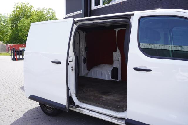 Peugeot EXPERT 1.5 BlueHDI L2 EURO 6 - Airco - Cruise - PDC - ¤ 10.950,- Excl.