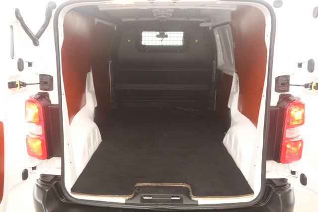 Peugeot EXPERT BlueHDI L2H1 | Airco | Cruise | Carplay | Trekhaak | Navigatie | Parkeersens.