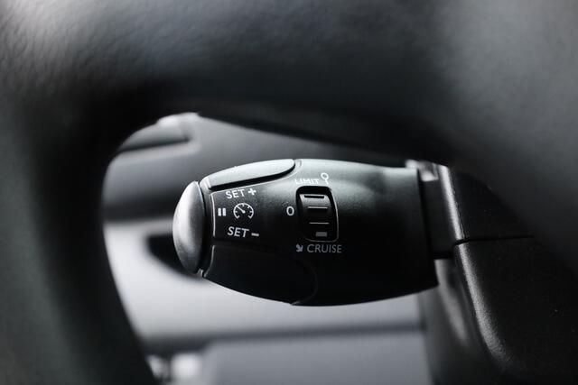 Peugeot EXPERT 1.5 BlueHDI 120 Compact Premium | 2x Stoel | Navi | Apple Carplay | Trekhaak