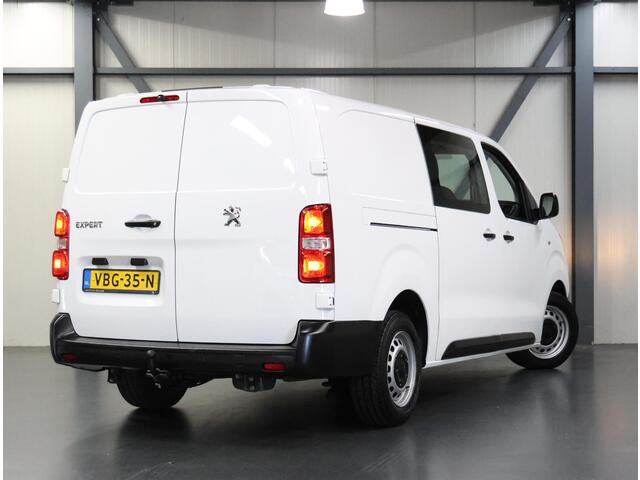 Peugeot EXPERT 2.0 BlueHDI 120PK Premium DC | 1ste Eigenaar | Airco | Cruise Control | Camera | 5 Persoons! | Armsteun | Parkeersensoren | Trekhaak | Laadvloer + Betimmering |