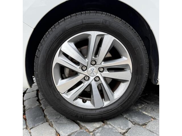 Peugeot EXPERT 231S 2.0 BlueHDI 120 Premium Pack | 1e eige. | 3pers. | Trekhaak | Camera | PDC V+A | Carplay | All-in rijklaarprijs