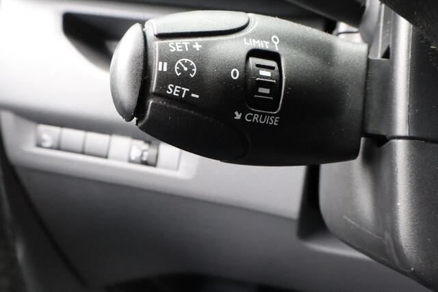 Peugeot EXPERT 231S 2.0 BlueHDI 120 Pro | Bijrijdersbank | EURO 6 | Rechter zijdeur | Airco | Parkeersensoren | Zie foto's |