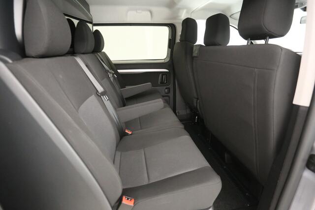 Peugeot EXPERT Elektrisch Long Premium 75 kWh L3H1 | Snelladen | SOH 98% | DC | 6 Zits | Airco | Camera | Cruise | Carplay | 3 Zits | 2xSchuifdeur